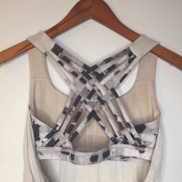 Lululemon Top with Sports Bra - Picture 4 of 8